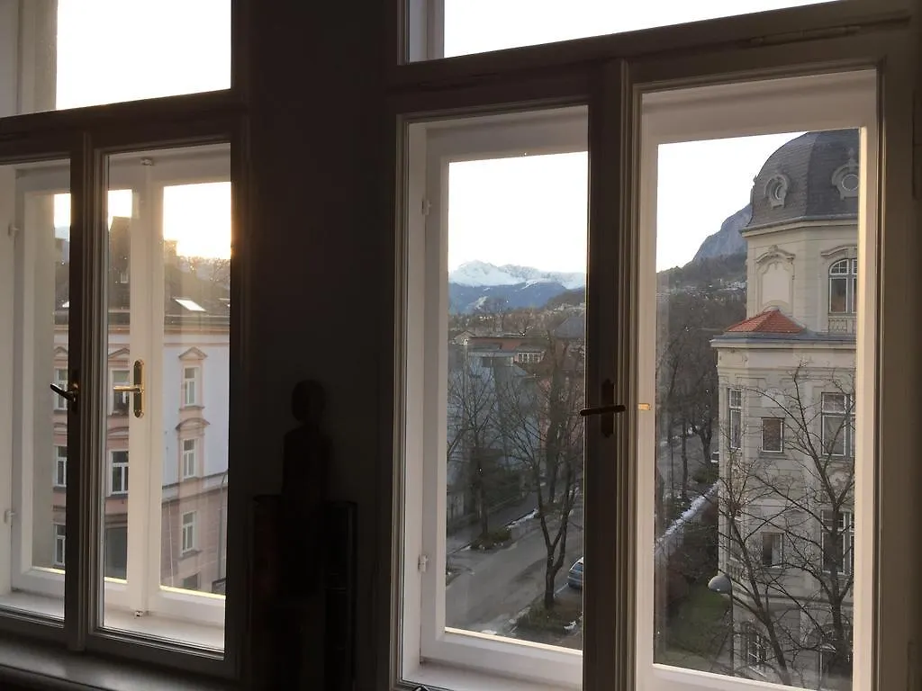 Innsbruck Saggen Large Flat