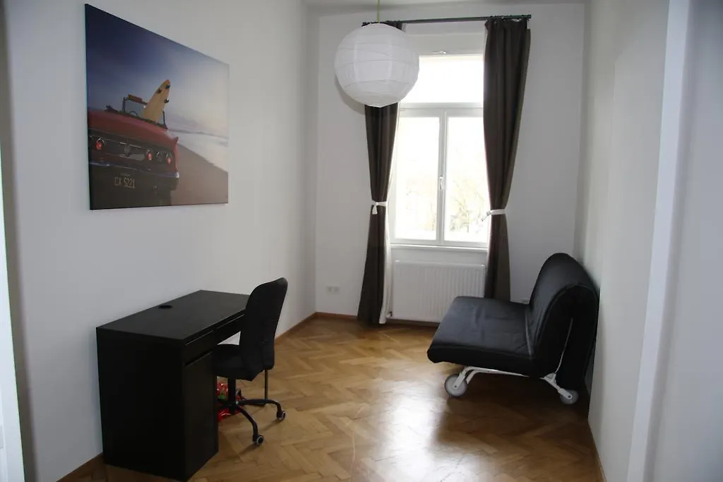 Innsbruck Saggen Large Flat Apartment